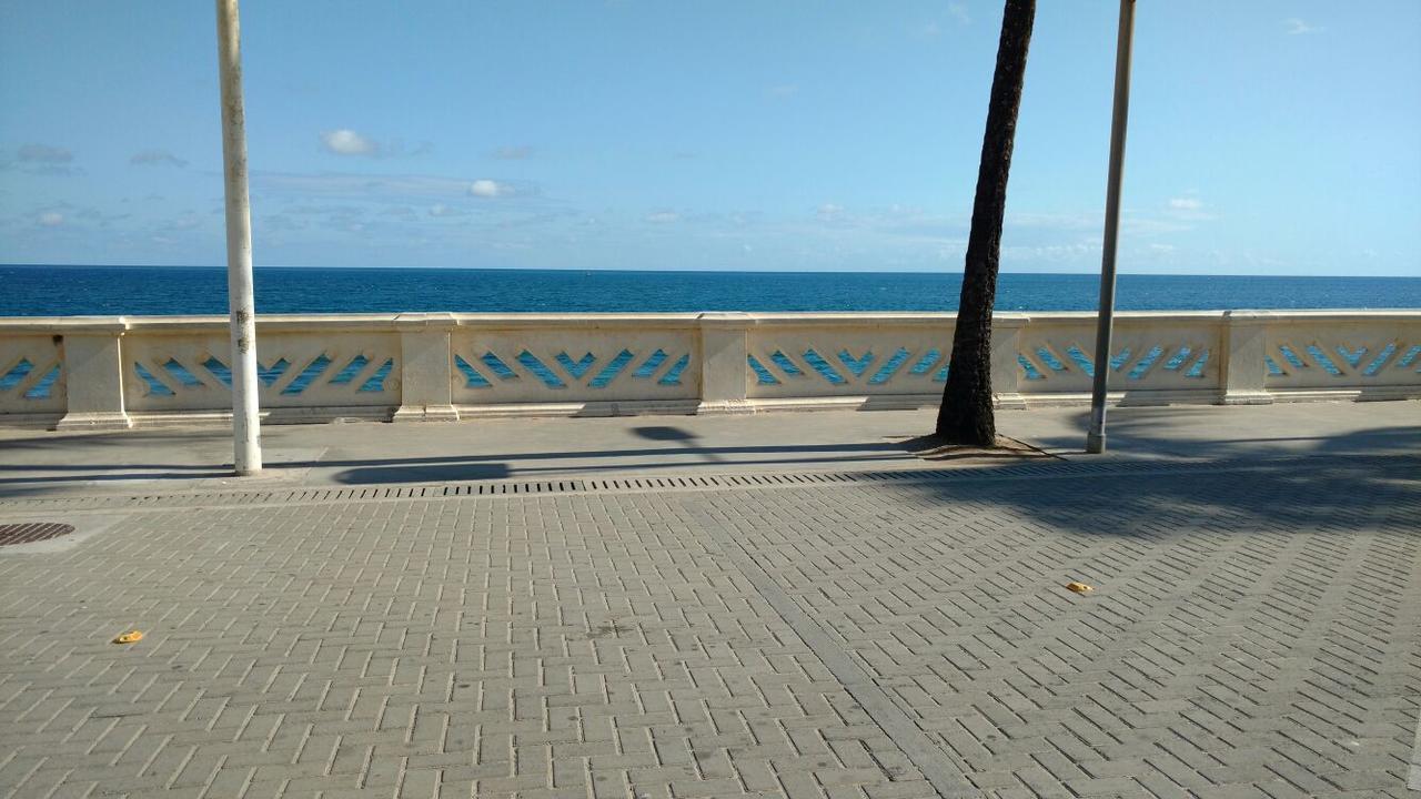 Flat Avenida Oceanica Barra Lägenhet Salvador Exteriör bild
